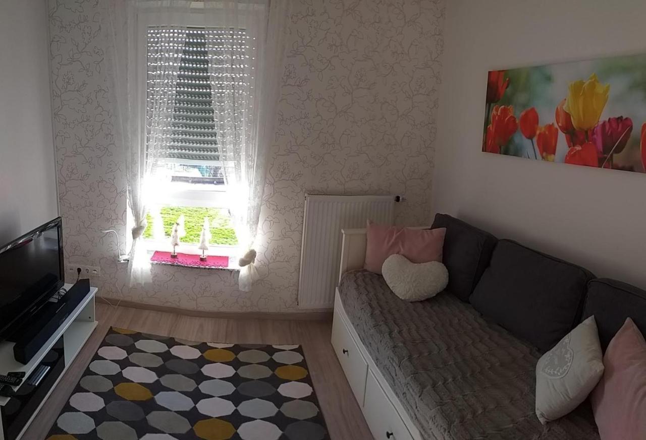 Haus Zangerle Lägenhet Mettlach Exteriör bild